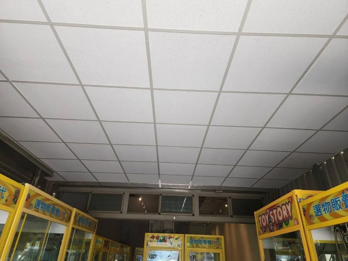 娃娃機店機台這麼多，天花板怎麼配？鵬程輕鋼架企業社整理4個施工前規劃重點