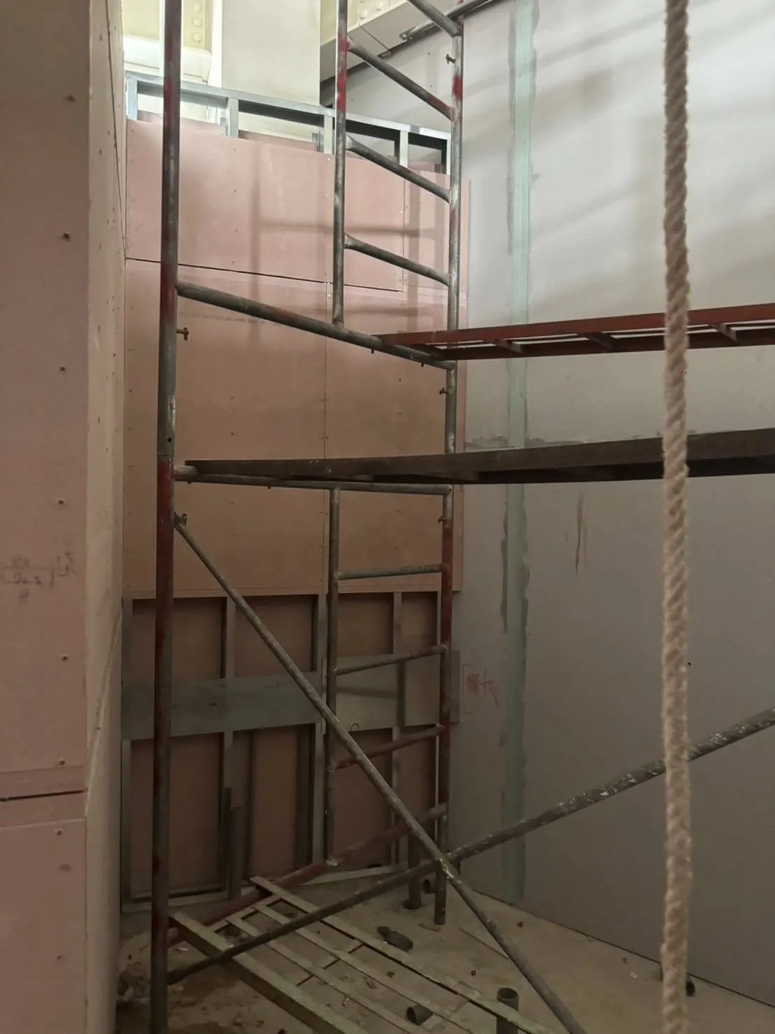 住宅辦公都適用！鵬程輕鋼架防火輕隔間帶來2大空間規劃優勢